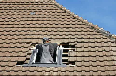 Pose de velux - Saint-Perdon